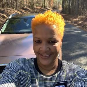 Meet your Posher, Angela